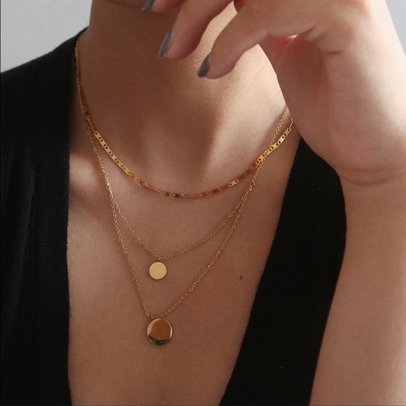 CLOSING SALE! ✨18K Gold Plated Flat Anna Chain Necklace - Picture 5 of 9